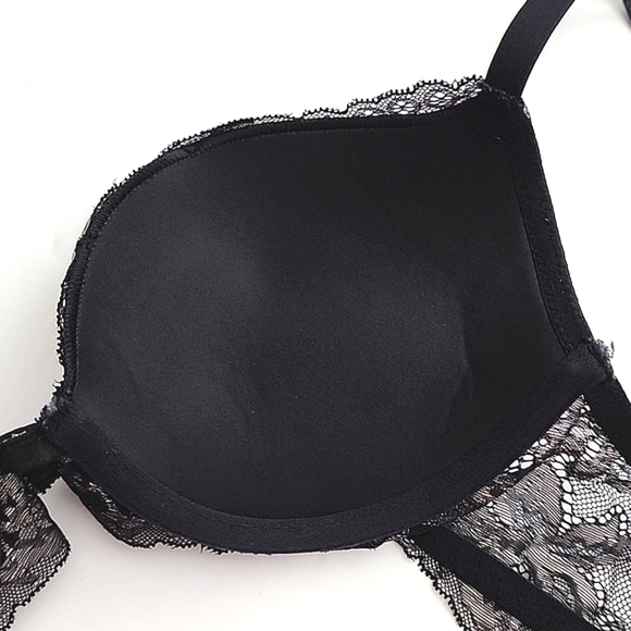 ⭐️2/ $40⭐️ La Senza Beyond Sexy Classic Plunge Push Up Black Lace Bra Size 32B - Picture 7 of 16